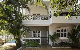 Larisa Beach Resort